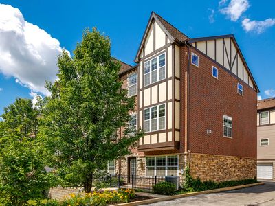 120 S Myrtle Ave, Villa Park, IL, 60181
