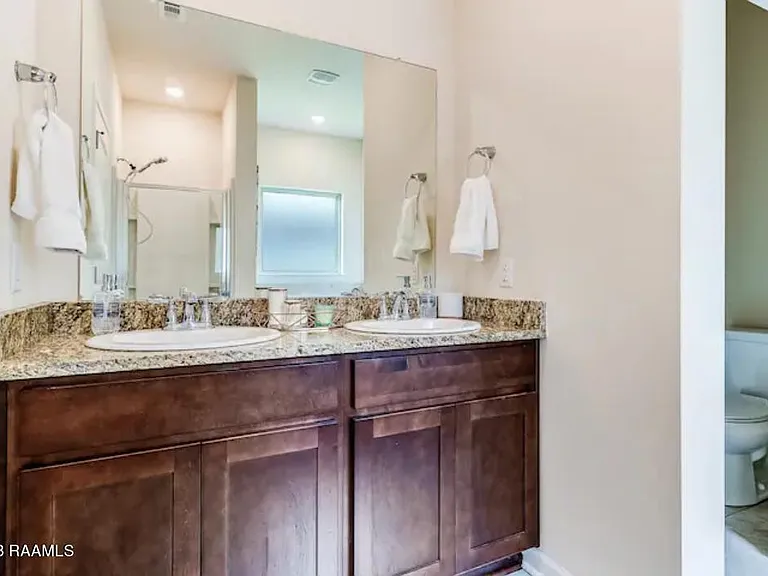 406 Starlight Dr — Photo 12