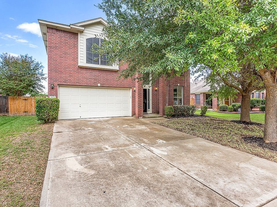 1st image of 3523 Roberto Clemente Ln