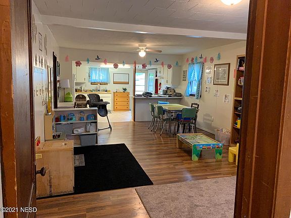 4th image of 606 7th Ave S
