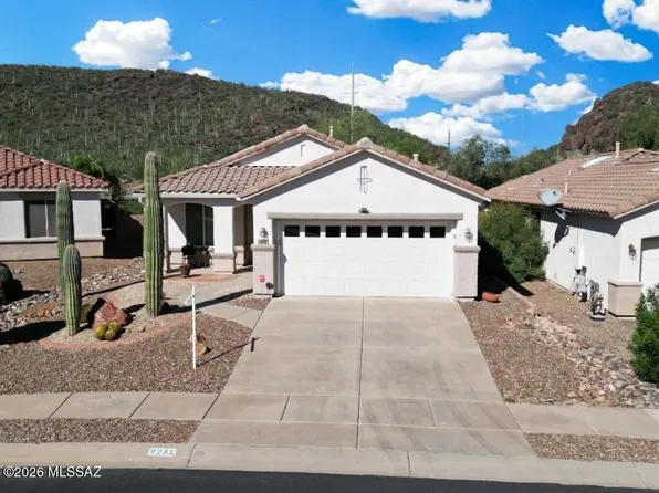 9231 N Crimson Stone Pl, Tucson, AZ 85743
