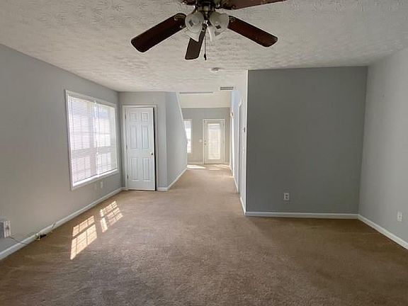 4th image of 290 Kentshire Pl