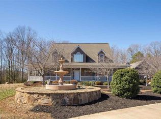 175 Waters Rd, Taylors, SC 29687