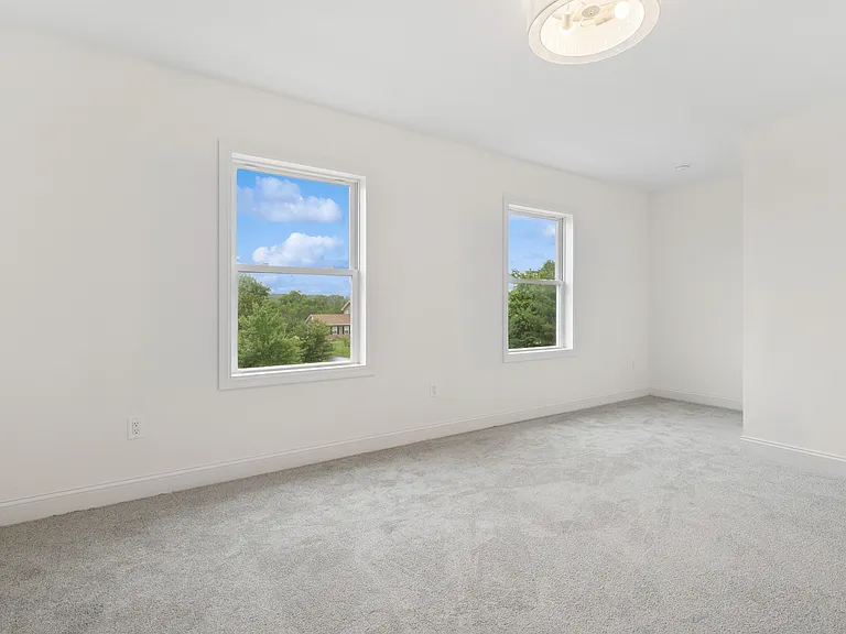 4 Sterling Dr — Photo 27