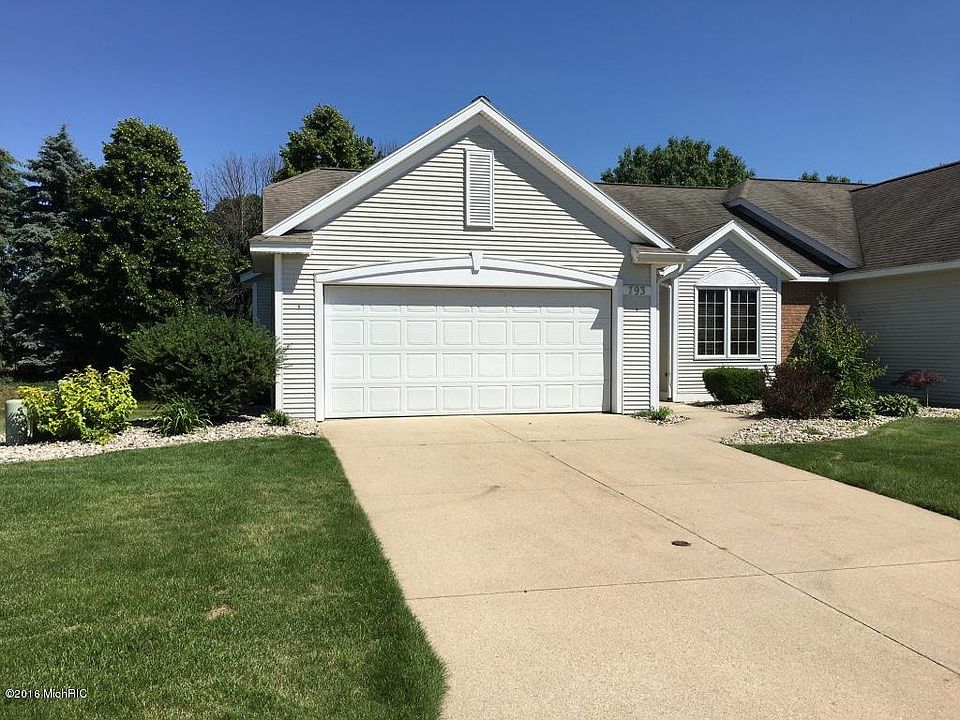 1st image of 793 Holly Creek Dr