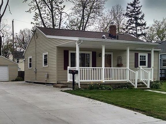 3rd image of 230 Adams Ave