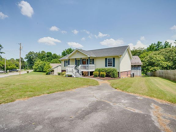 3rd image of 3305 Mayfield Dr