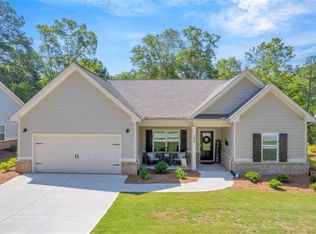 396 Sunset Dr, Statham, GA