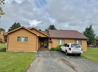 37 Village Ct, Davis, WV 26260