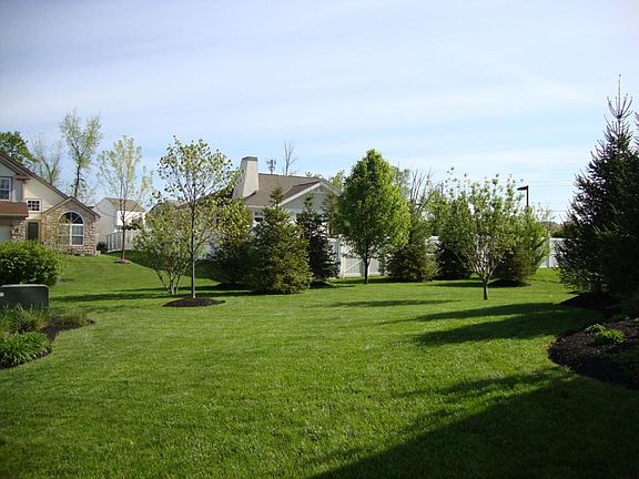 3rd image of 7958 Waggoner Woods Dr