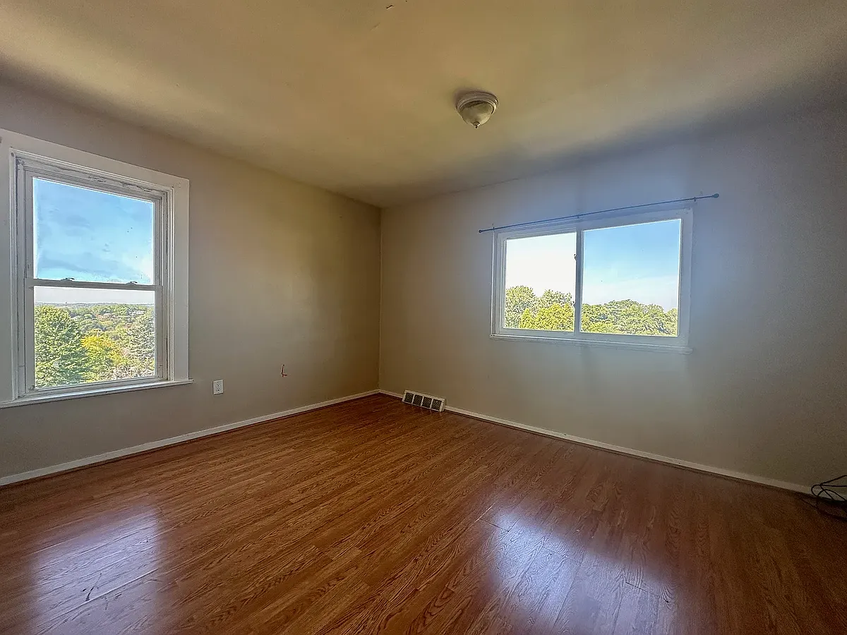 Building Photo - 238 Shadyhill Rd #2