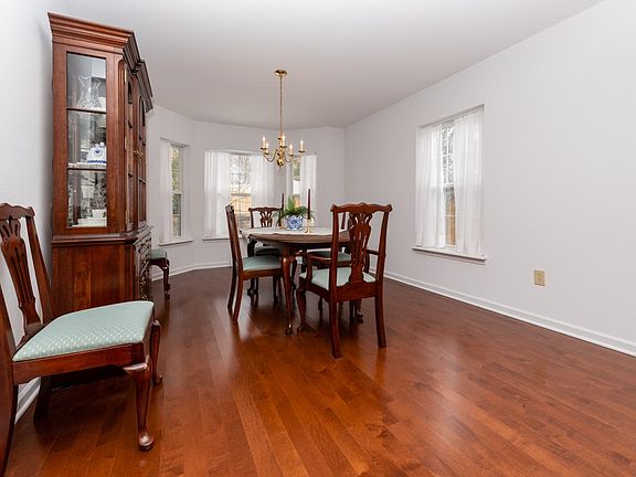 5th image of 124 Tallmadge Pl