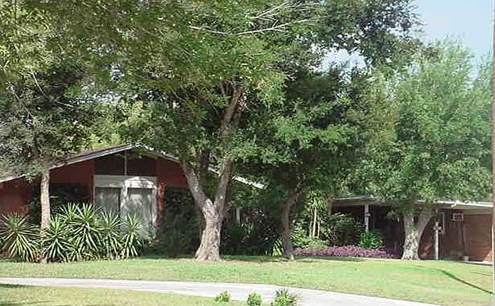 1st image of 822 E Lantana Dr