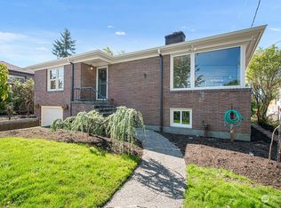 8717 25th Ave NW, Seattle, WA 98117