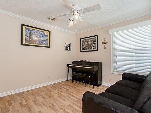 2nd image of 1324 Sheila Dr