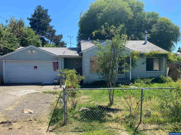 4220 Hudson Ave NE, Salem, OR 97301