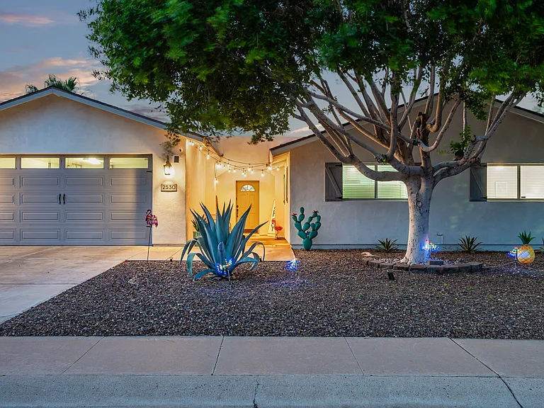 2530 N 68th Pl — Photo 1