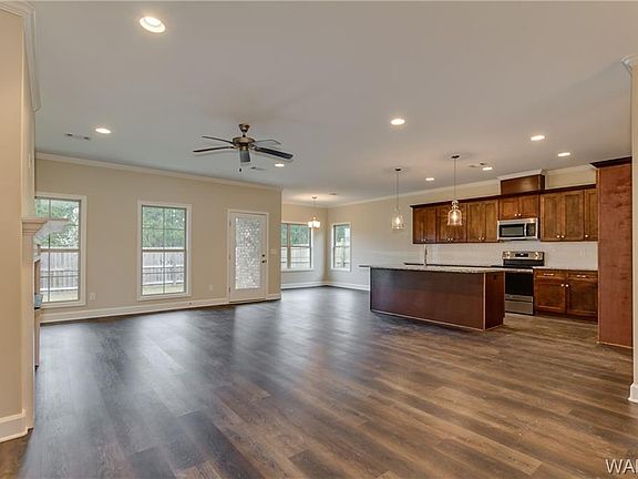 5th image of 3604 Wagon Way
