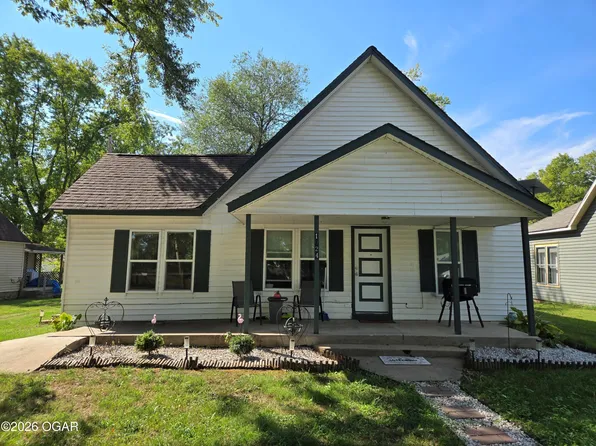 1024 Seneca Ave, Seneca, MO 64865
