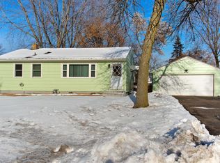 1459 Sandhurst Ave E, Maplewood, MN 55109