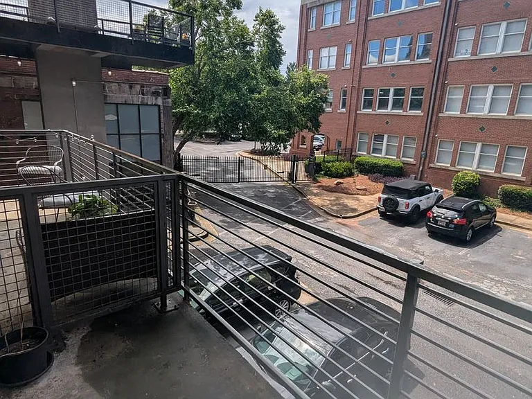 Ice House Lofts — Photo 47