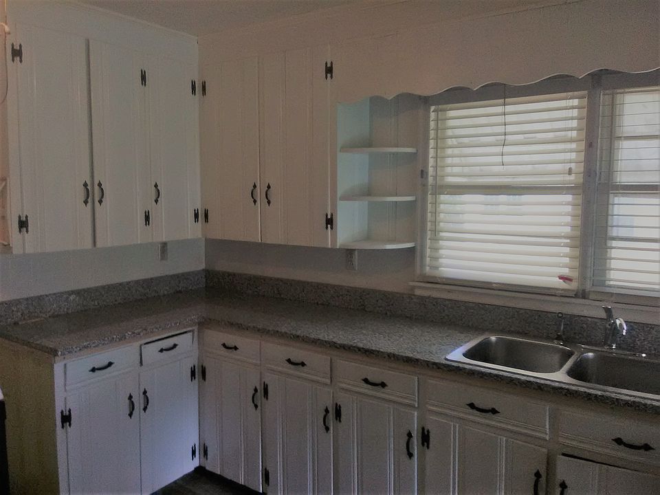 New granite & kitchen sink