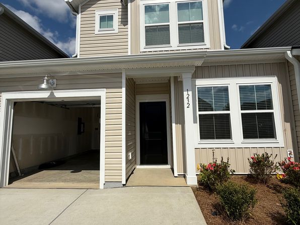 1228 Blueback Herring Way