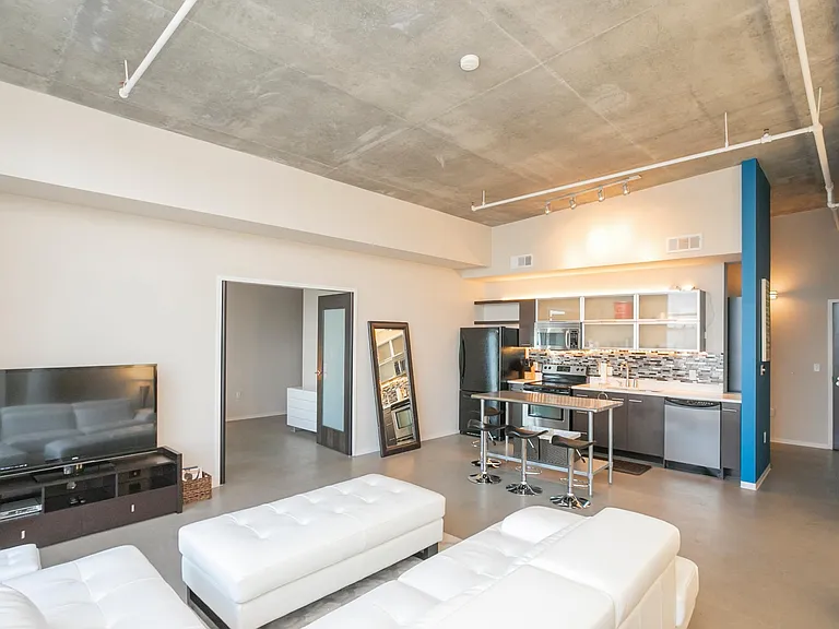 2115 Yeaman Pl #634 — Photo 30