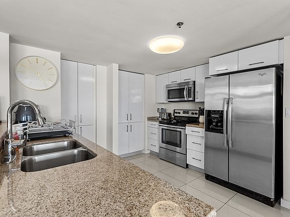 4th image of 6300 Padre Blvd #1005