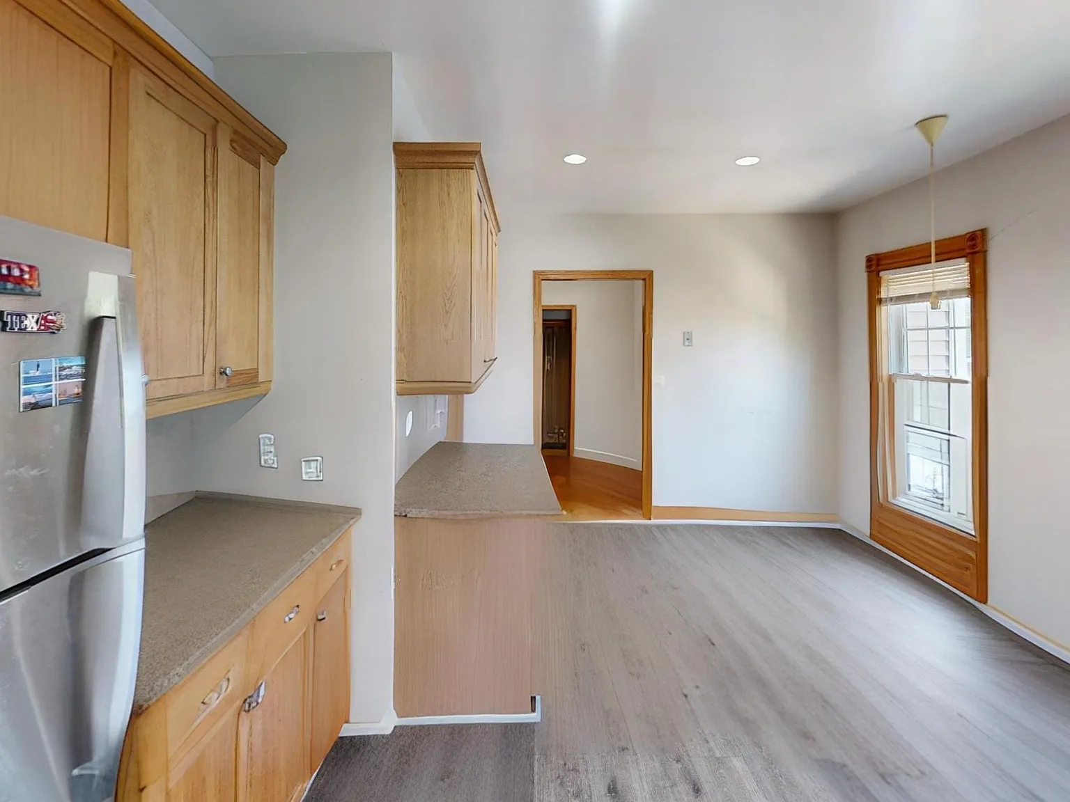 4 bed, 1600 sqft, $3,995 — Photo 2