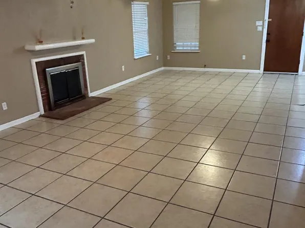 118 Tarpon Ave, Galveston, TX 77550