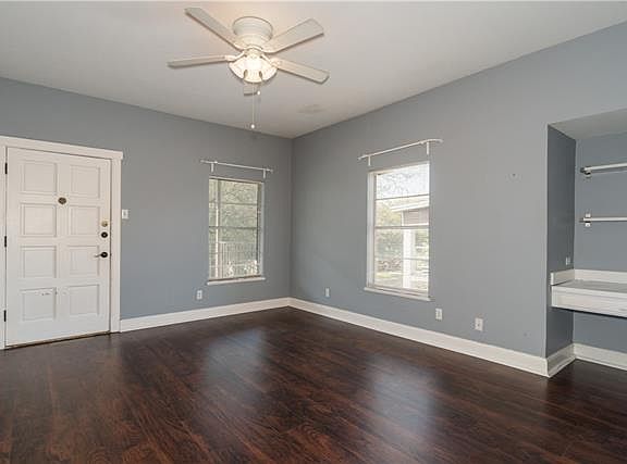 2nd image of 202 S Willomet Ave APT 3