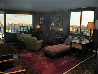 Sold by Hudson View Realty LLC