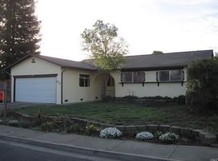 875 Yaqui Dr, Ukiah, CA 95482