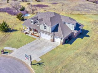 10181 NW 100th St, Yukon, OK 73099