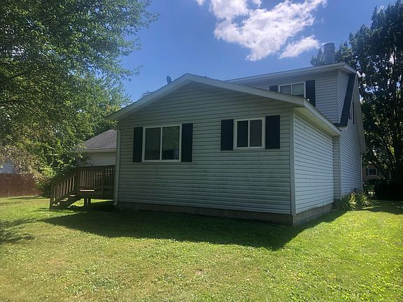 5th image of 445 Mansfield Dr