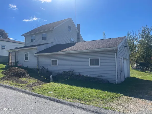 714 Saint Thomas St, Gallitzin, PA 16641