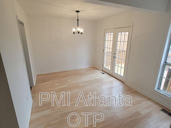 5th image of 1782 Millview Dr