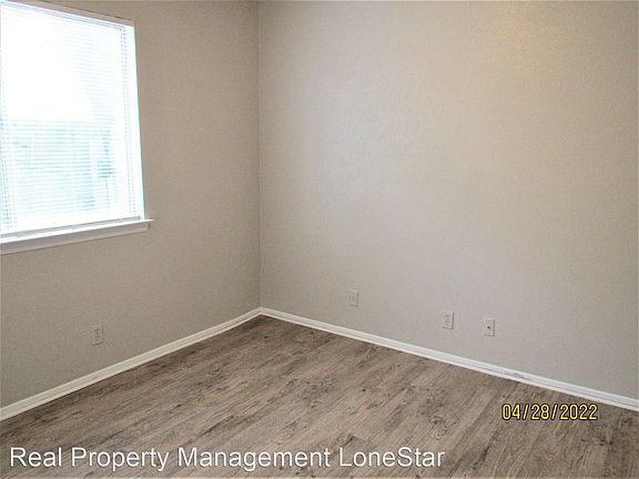 5th image of 10801 Topperwein Dr #A
