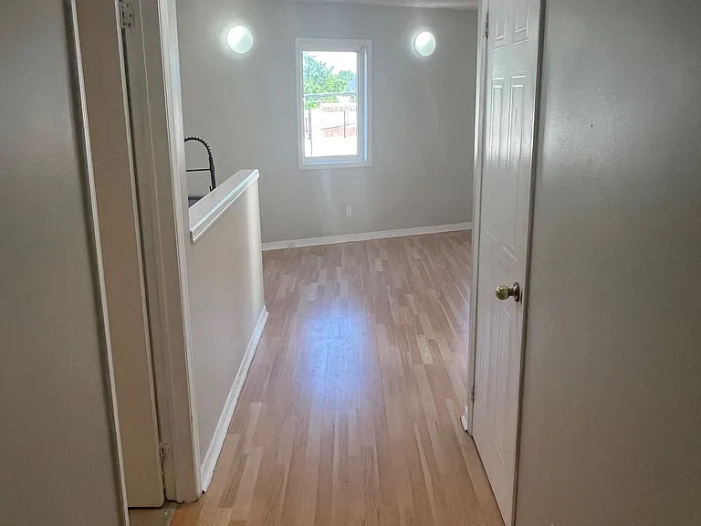 1569A Kingston Rd — Photo 5