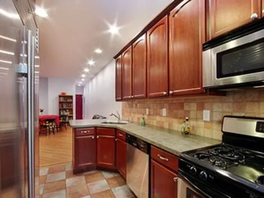 Sold by Corcoran | media 24