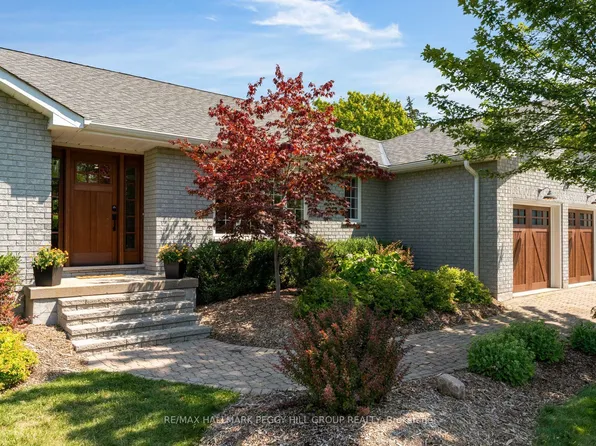 29 Priest Ave, Springwater, ON L9X 0G9