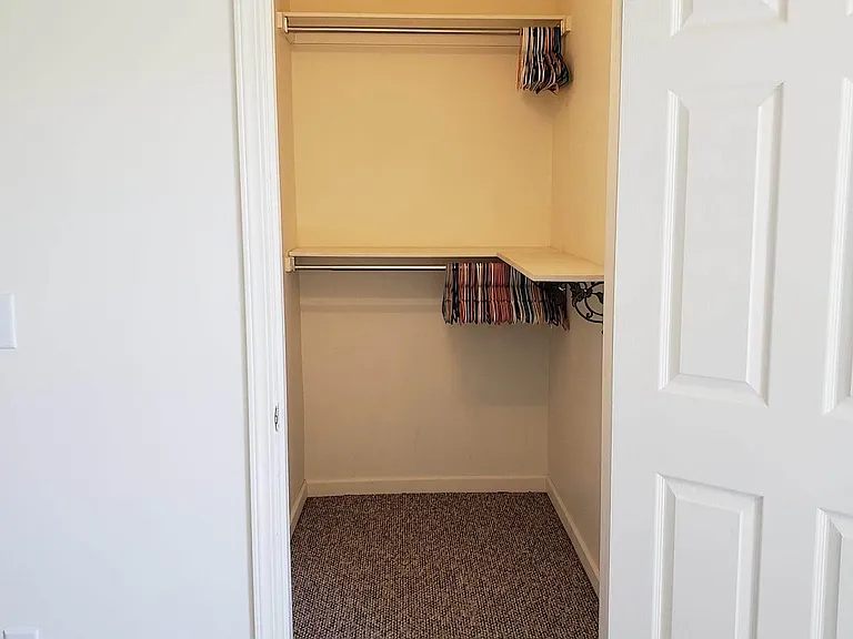 918 Seymour St — Photo 17