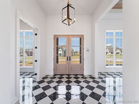 5th image of 5838 N River Birch Rd