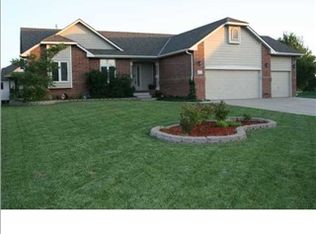1317 N Hickory Creek Ct, Wichita, KS 67235