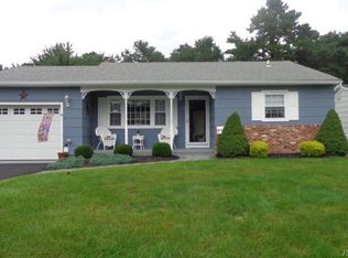 903 Edgebrook Dr N, Toms River, NJ 08757
