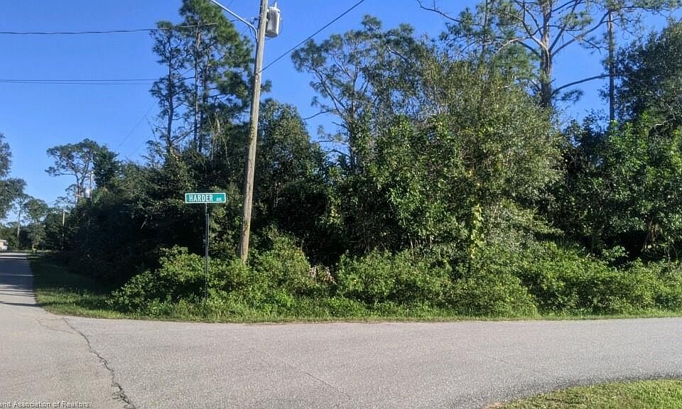 1st image of 1519 Wellington Dr