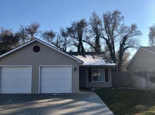 209 S Queen Cir, Maize, KS 67101