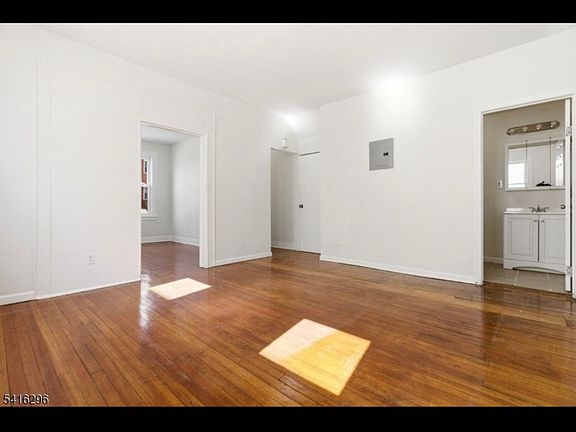 5th image of 182 Norwood St #1