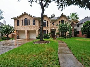 318 Indian Summer Dr, Sugar Land, TX 77479